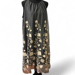 Sundance grey and cream floral embroidered midi dress Size Large